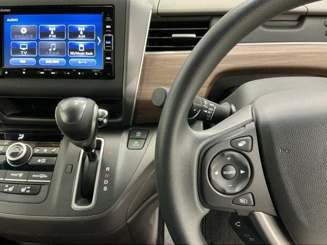 フリード Ｇ・ホンダセンシング　ナビ　Ｒカメラ　ブルートゥース　フルセグ　Ａクルコン　点検記録簿　ダブルエアバック　スマキー　セキュリティ　横滑防止装置　カラーバックモニター　ＬＥＤランプ　エアコン　ＵＳＢ入力　パワーウィンドウ（3枚目）