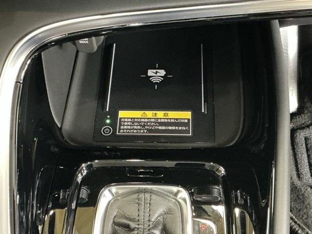 ヴェゼル ｅ：ＨＥＶＺ　ドラレコ　ナビ　Ｒカメラ　ブルートゥース　スマートキー＆プッシュスタート　サイドＳＲＳ　イモビ　地デジ　Ｂカメ　キーレスエントリー　Ｃソナー　ＵＳＢポート　ＰＳ　ＬＥＤライト　シートヒータ　点検記録簿（22枚目）