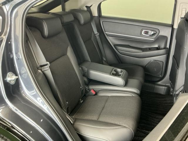 ヴェゼル ｅ：ＨＥＶＺ　ドラレコ　ナビ　Ｒカメラ　ブルートゥース　スマートキー＆プッシュスタート　サイドＳＲＳ　イモビ　地デジ　Ｂカメ　キーレスエントリー　Ｃソナー　ＵＳＢポート　ＰＳ　ＬＥＤライト　シートヒータ　点検記録簿（27枚目）