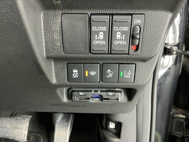 フリードハイブリッド ハイブリッド・Ｇ　ドラレコ　ナビ　Ｒカメラ　後席モニター　両側パワスラドア　フルセグテレビ　サイドカーテンエアバック　ＥＴＣ車載器　クルーズコントロール　記録簿　スマートキープッシュスタート　ＡＡＣ　キーレス　パワステ（32枚目）