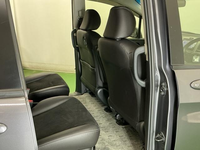 フリード Ｇジャストセレクション＋　ナビ　Ｒカメラ　ブルートゥース　ＣＤ　ＥＴＣ　Ｂモニター　ＡＡＣ　ワンセグＴＶ　横滑り防止　エアバッグ　パワーウインドウ　ＤＶＤ　盗難防止装置　整備記録簿　ＡＢＳ　Ｗエアバック　スマートキー　キーレス（49枚目）