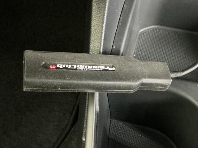 フィットハイブリッド Ｆパッケージ　ナビ　Ｒカメラ　ブルートゥース　ワンセグＴＶ　オートミラー　取説記録簿　イモビライザー　助手席エアバッグ　ＤＶＤ再生可　Ｓキー　エアバック　Ａストップ　Ｂモニ　横滑防止装置　オートエアコン　キーレス（39枚目）