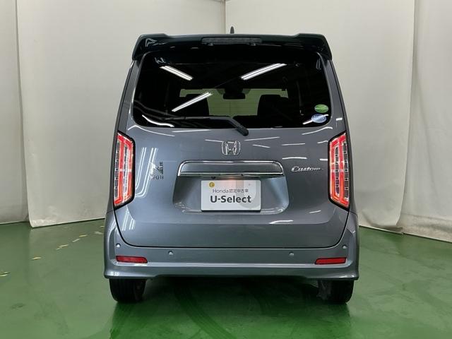 ���ꂪ�t�����₷�������K���X�ɂ̓������C�p�[���t���Ă��܂��B�t�����g�̃��C�p�[���n�m�̎��̓V�t�g���o�[�����o�[�X�ɓ����ƃ������C�p�[�������N���č쓮�A�N�����[�Ȏ��E���ۂĂ܂��B