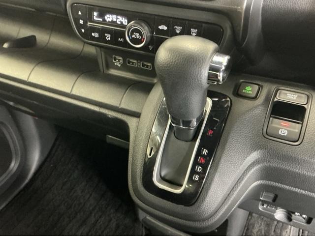 ���i�����犊�炩�ɉ������閳�i�K�ϑ��̂b�u�s�̓X�g�b�v���S�[�̑����X�̒������K�ł�