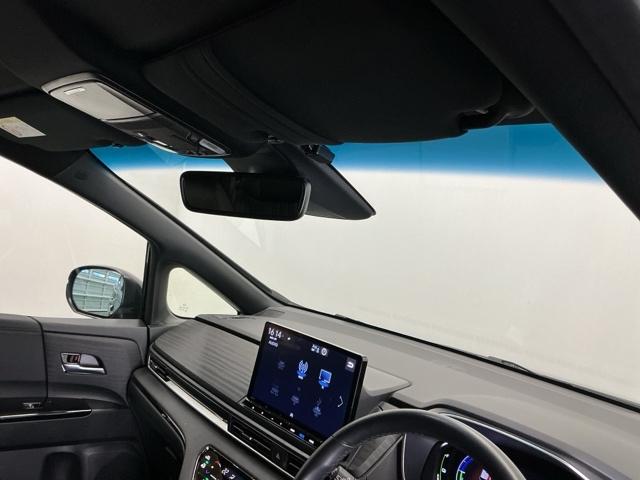 �n�[�t�V�F�C�h�t�����g�E�C���h�E�y�e�K���X��[�̐F�������z�𑕔����Ă��܂��B�L���t�����g�K���X�Ŏ��E���m�ۂ���ῂ������y���A�L�Ɩ����ł͂����Ԃ�Ⴂ�܂���