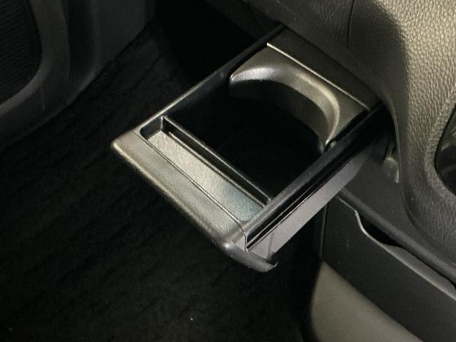 Ｎ－ＢＯＸカスタム Ｌターボ　ナビ　Ｒカメラ　ブルートゥース　フルセグ　両側自動スライドドア　盗難防止システム　衝突軽減Ｂ　バックガイドモニター　電動格納式ドアミラー　ＢＴ　地デジＴＶ　横滑り防止装置　スマートキ－　車線逸脱　ＰＳ（51枚目）