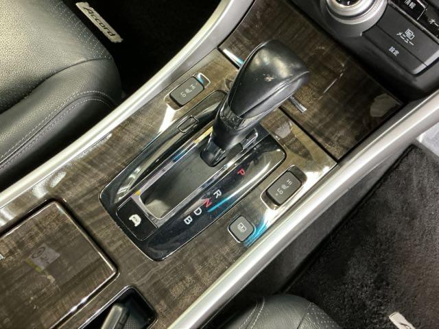 ���i�����犊�炩�ɉ������閳�i�K�ϑ��̂b�u�s�̓X�g�b�v���S�[�̑����X�̒������K�ł�