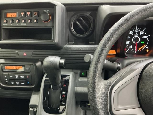 Ｎ－ＶＡＮ Ｇ・ホンダセンシング　ＡＭ／ＦＭチューナー　ＥＴＣ　整備記録簿　レーンキープＡ　横滑防止　キ－レス　パワーウインドー　オートハイビーム　ＰＳ　ＡＡＣ　イモビライザー　ＡＢＳ付き　運転席エアバッグ　衝突安全ボディ（3枚目）