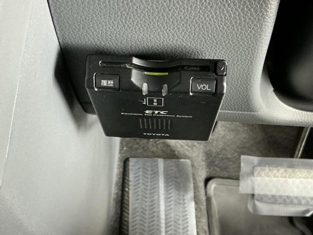 Ｎ－ＶＡＮ Ｇ・ホンダセンシング　ＡＭ／ＦＭチューナー　ＥＴＣ　整備記録簿　レーンキープＡ　横滑防止　キ－レス　パワーウインドー　オートハイビーム　ＰＳ　ＡＡＣ　イモビライザー　ＡＢＳ付き　運転席エアバッグ　衝突安全ボディ（12枚目）