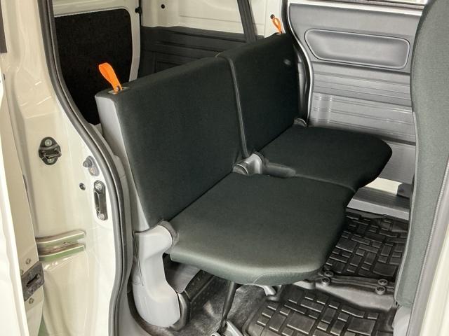 Ｎ－ＶＡＮ Ｇ・ホンダセンシング　ＡＭ／ＦＭチューナー　ＥＴＣ　整備記録簿　レーンキープＡ　横滑防止　キ－レス　パワーウインドー　オートハイビーム　ＰＳ　ＡＡＣ　イモビライザー　ＡＢＳ付き　運転席エアバッグ　衝突安全ボディ（17枚目）