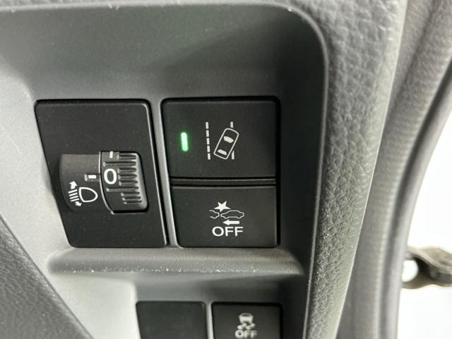 Ｎ－ＶＡＮ Ｇ・ホンダセンシング　ＡＭ／ＦＭチューナー　ＥＴＣ　整備記録簿　レーンキープＡ　横滑防止　キ－レス　パワーウインドー　オートハイビーム　ＰＳ　ＡＡＣ　イモビライザー　ＡＢＳ付き　運転席エアバッグ　衝突安全ボディ（19枚目）