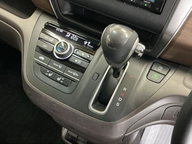 フリード Ｇ・ホンダセンシング　ナビ　Ｒカメラ　ブルートゥース　フルセグ　点検記録簿　追従走行　電動ミラー　ダブルエアバック　ＬＫＡ　スマキー　セキュリティ　横滑防止装置　カラーバックモニター　Ｂｌｕｅｔｏｏｔｈ　ＬＥＤランプ（16枚目）