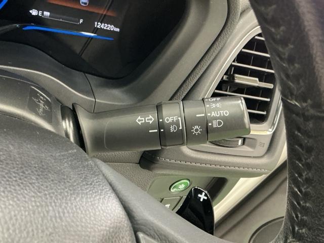 ヴェゼル ハイブリッドＸ　ナビ　Ｒカメラ　ブルートゥース　フルセグ　Ｂｌｕｅｔｏｏｔｈ音楽　スマキー　電動格納ドアミラー　キーレス　記録簿付　Ａストップ　ＶＳＡ　ＰＳ　ＡＡＣ　衝突安全ボディ　パワーウインドウ　サイドエアバッグ（21枚目）