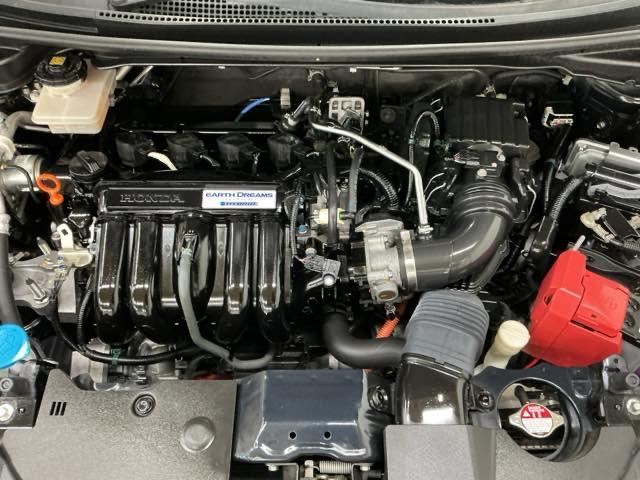 �G���W�����[�������ꂢ�ɃN���[�j���O���Ă��܂��A���ꂢ�ȃG���W�������炱�����J�ȃ����e�i���X���s���͂��܂�