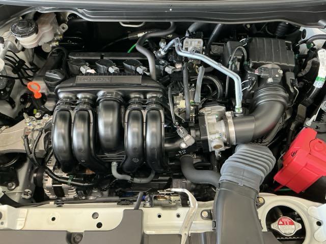 �G���W�����[�������ꂢ�ɃN���[�j���O���Ă��܂��A���ꂢ�ȃG���W�������炱�����J�ȃ����e�i���X���s���͂��܂�