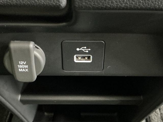 �t�r�a���͒[�q���Ă܂��B�t�r�a��������ڑ����ĉ��y�t�@�C���A�摜�t�@�C���A����t�@�C���Ȃǂ��i�r��ʂŊy���߂܂��@���ꕔ�̃f�B�X�v���C�I�[�f�B�I�A�b�c�`���[�i�[�̏ꍇ�͉��y�t�@�C���݂̂ƂȂ�܂�