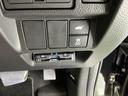 運転席から操作しやすい各種スイッチ