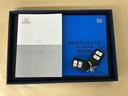 メンテナンスノート【点検整備記録簿・保証書】、取説も揃ってます。スマートキーはバッグなどにしまったままボタン操作でエンジンの始動・停止ができて大変便利です