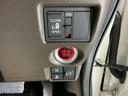 運転席から操作しやすい各種スイッチ