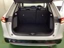 リヤシートを倒さなくても、広くて使いやすい荷室