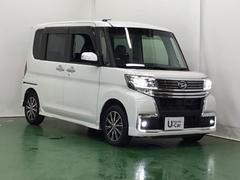 大きく開くスライドドアで狭い場所でも隣を気にすることなく楽に乗り降りできます 7