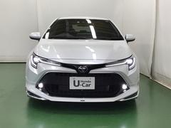 ＬＥＤヘッドライトを装備しています。ＬＥＤヘッドライトはとても明るく、雨の日や夜間走行も安全・安心です。オートライトコントロール付きで周囲の明るさに応じて自動で点灯・消灯します 6