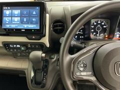 �����ǥ����ץ쥤�����ǥ�������������Ƥ��ޤ������ƥ���󥰺���¦�˥����ǥ�����Ϣ�Υ���ȥ����륹���å������֤��Ƥ��ޤ��������ϻ������餹���Ȥʤ���ž�˽���Ǥ��ޤ��� 3