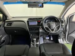 �ɥ饤�С����濴�˼����˼꤬�Ϥ����֤ˣ��ԥ��쥯�ȥ�С��䥨�������͡��������å��ʤɤ����֡��������ͥ��Ƥ��ޤ� 2