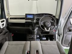 �ɥ饤�С����濴�˼����˼꤬�Ϥ����֤ˣ��ԥ��쥯�ȥ�С��䥨�������͡��������å��ʤɤ����֡��������ͥ��Ƥ��ޤ� 2