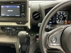 �����ǥ����ץ쥤�����ǥ�������������Ƥ��ޤ������ƥ���󥰺���¦�˥����ǥ�����Ϣ�Υ���ȥ����륹���å������֤��Ƥ��ޤ��������ϻ������餹���Ȥʤ���ž�˽���Ǥ��ޤ��� 3