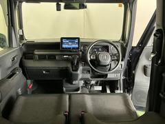 �ɥ饤�С����濴�˼����˼꤬�Ϥ����֤ˣ��ԥ��쥯�ȥ�С��䥨�������͡��������å��ʤɤ����֡��������ͥ��Ƥ��ޤ� 2