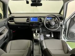 �ɥ饤�С����濴�˼����˼꤬�Ϥ����֤ˣ��ԥ��쥯�ȥ�С��䥨�������͡��������å��ʤɤ����֡��������ͥ��Ƥ��ޤ� 2