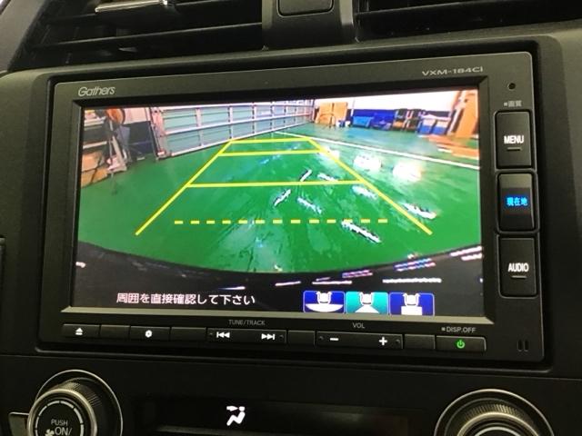 シビック セダン　ナビＲカメラブルートゥースＣＤ　前席シートヒーター　盗難防止　オートエアコン　衝突軽減装置　整備記録簿　後カメラ　ＥＳＣ　ＬＥＤヘッドランプ　クルコン　オートライト　サイドＳＲＳ　ＥＴＣ　アイストップ（11枚目）