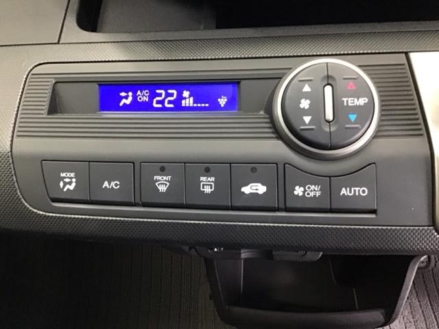 フリード Ｘ　ナビ　Ｒカメラ　ブルートゥース　ワンセグ　ＤＶＤ再生　イモビライザ　福祉車両　ＥＴＣ　バックカメラ　ＶＳＡ　キーレスキー　フルオートエアコン　両側スライド片側電動（14枚目）
