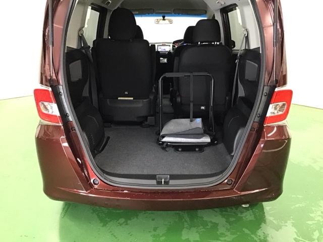 フリード Ｘ　ナビ　Ｒカメラ　ブルートゥース　ワンセグ　ＤＶＤ再生　イモビライザ　福祉車両　ＥＴＣ　バックカメラ　ＶＳＡ　キーレスキー　フルオートエアコン　両側スライド片側電動（26枚目）
