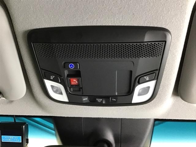 フィット ｅ：ＨＥＶホーム２０周年特別仕様車カーサ　ドラレコ　ナビ　Ｒカメラ　ブルートゥース　ＬＥＤライト　フルセグ　オートライト　シートヒータ　ＥＴＣ車載器　オートクルーズコントロール　サイドＳＲＳ　スマートキー　イモビライザー　オートエアコン（73枚目）