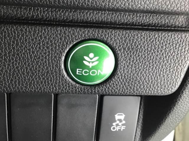 フィット １３Ｇ・Ｌパッケージ　ナビ　ＥＴＣ　ＣＤ　運転席エアバッグ　盗難防止システム　整備記録簿　エコアイドリングストップ　キーレス　ＷＡＢ　ＬＥＤヘッド　スマ－トキ－　ＶＳＡ　パワーウィンド　ＡＵＴＯエアコン　ＡＢＳ（19枚目）