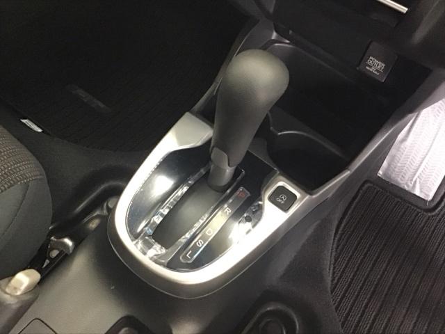 フィット １３Ｇ・Ｌパッケージ　ナビ　ＥＴＣ　ＣＤ　運転席エアバッグ　盗難防止システム　整備記録簿　エコアイドリングストップ　キーレス　ＷＡＢ　ＬＥＤヘッド　スマ－トキ－　ＶＳＡ　パワーウィンド　ＡＵＴＯエアコン　ＡＢＳ（46枚目）