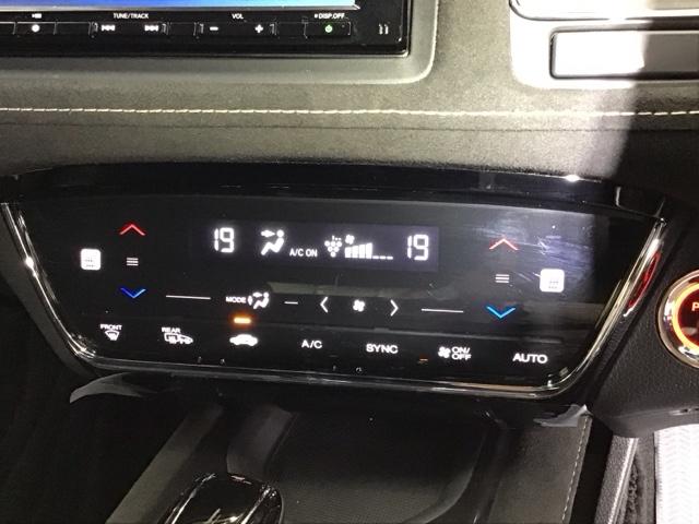 ヴェゼル ハイブリッドＲＳ・ホンダセンシング　ナビ　Ｒカメラ　ブルートゥース　フルセグ　リヤカメラ　サイドエアバック　オートクルーズ　ブレーキサポート　ＵＳＢ　シ－トヒ－タ－　パワーステアリング　ＤＶＤ再生機能　助手席エアバッグ　エアバック（16枚目）