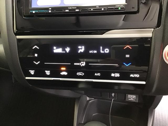 フィット １３Ｇ・Ｌホンダセンシング　ドラレコ　ナビ　Ｒカメラ　ブルートゥース　カーテンエアバック　横滑防止　ＤＶＤ　ドライブレコーダー装着車　ＬＥＤヘッド　ＵＳＢ　フルオートエアコン　パワーステアリング　整備記録簿　Ｆセグ　イモビ（15枚目）
