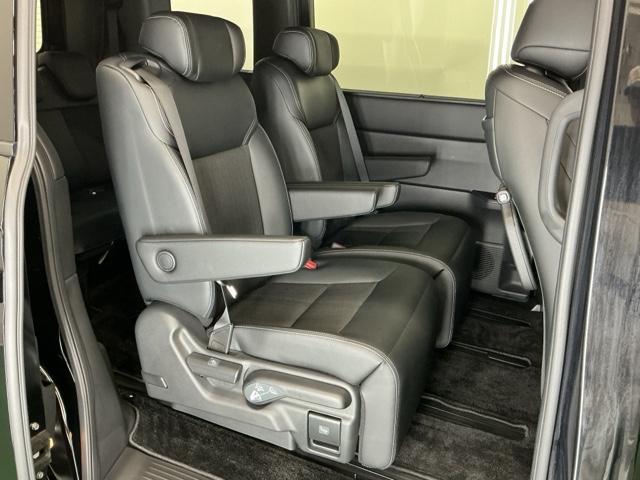ステップワゴン スパーダ　ドラレコ　ナビ　Ｒカメラ　ブルートゥース　キーレスエントリー　パワーゲート　リアカメラ　ターボ車　フルセグテレビ　パワーステアリング　オートエアコン　ウォークスルー　ＥＴＣ車載器　Ａクルーズ　記録簿（26枚目）