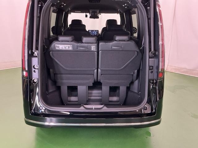 ステップワゴン スパーダ　ドラレコ　ナビ　Ｒカメラ　ブルートゥース　キーレスエントリー　パワーゲート　リアカメラ　ターボ車　フルセグテレビ　パワーステアリング　オートエアコン　ウォークスルー　ＥＴＣ車載器　Ａクルーズ　記録簿（33枚目）