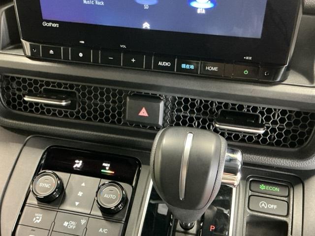 ステップワゴン スパーダ　ドラレコ　ナビ　Ｒカメラ　ブルートゥース　キーレスエントリー　パワーゲート　リアカメラ　ターボ車　フルセグテレビ　パワーステアリング　オートエアコン　ウォークスルー　ＥＴＣ車載器　Ａクルーズ　記録簿（77枚目）