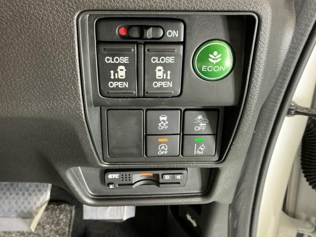 オデッセイ アブソルート・Ｘホンダセンシング　ナビ　Ｒカメラ　後席モニター　フルセグ　両側パワスラドア　記録簿　地デジＴＶ　ＥＣＯＮ　電動シート　サイドエアバッグ　キーフリー　ＤＶＤ再生可　クルーズコントロール　ＬＥＤヘッドライト　横滑り防止（27枚目）