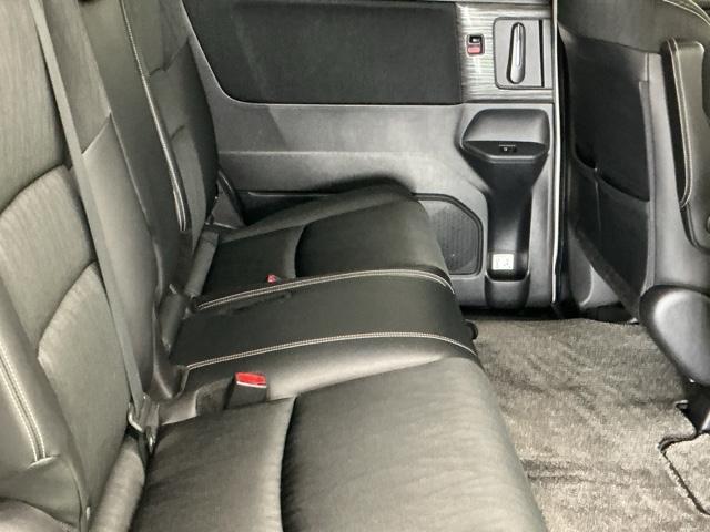 オデッセイ アブソルート・Ｘホンダセンシング　ナビ　Ｒカメラ　後席モニター　フルセグ　両側パワスラドア　記録簿　地デジＴＶ　ＥＣＯＮ　電動シート　サイドエアバッグ　キーフリー　ＤＶＤ再生可　クルーズコントロール　ＬＥＤヘッドライト　横滑り防止（52枚目）