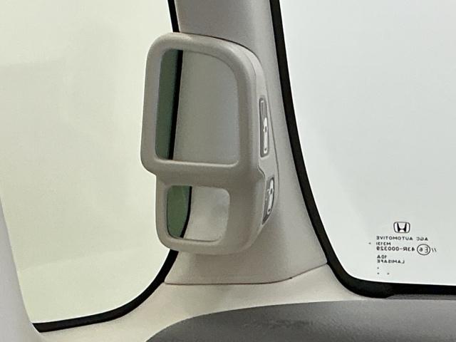Ｎ－ＢＯＸ Ｇホンダセンシング　ディスプレイオーディオ　ワンセグ　ＣＤ　盗難防止システム　ＥＴＣ付　スマキー　ＬＥＤ　横滑り防止　記録簿　パワーウィンドウ　ＡＡＣ　ベンチシート　クルコン　オートライト　両スラ　両席エアバック　ＡＢＳ（64枚目）