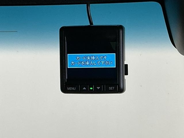 Ｎ－ＢＯＸカスタム Ｇ・ＥＸホンダセンシング　ドラレコ　Ｒカメラ　ＣＤ　ワンセグ　衝突被害軽減装置　エアコン　盗難防止システム　ＰＷ　両側スライド片側電動ドア　ドライブレコーダー　キーフリーシステム　サイドエアバッグ　ＡＢＳ　ＥＴＣ付き　スマキー（13枚目）