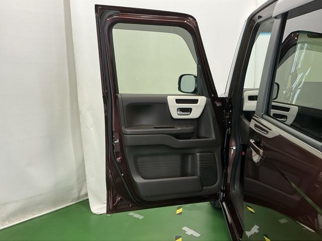 Ｎ－ＢＯＸ Ｌ　ナビ　Ｒカメラ　ブルートゥース　フルセグ　衝突回避支援ブレーキ　Ｉ－ＳＴＯＰ　クリソナ　ＰＷ　パワステ　Ｓヒーター　スマ－トキ－　Ｂカメ　地デジＴＶ　横滑り防止　整備記録簿　ＬＥＤライト　エアコン付き（49枚目）