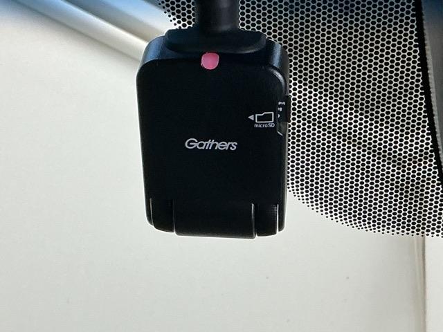 ステップワゴン モデューロＸ　ドラレコ　ナビ　Ｒカメラ　後席モニター　ターボ　エアバッグ　キーレス　サイドエアバック　ＤＶＤ再生可能　オートエアコン　ＬＥＤヘッドライト　３列シート　スマキー　オートクルーズ　両側パワースライドドア（15枚目）