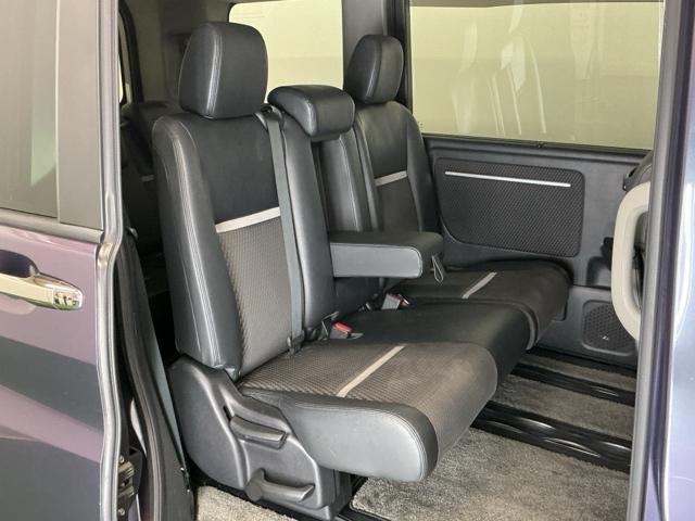 ステップワゴン モデューロＸ　ドラレコ　ナビ　Ｒカメラ　後席モニター　ターボ　エアバッグ　キーレス　サイドエアバック　ＤＶＤ再生可能　オートエアコン　ＬＥＤヘッドライト　３列シート　スマキー　オートクルーズ　両側パワースライドドア（21枚目）